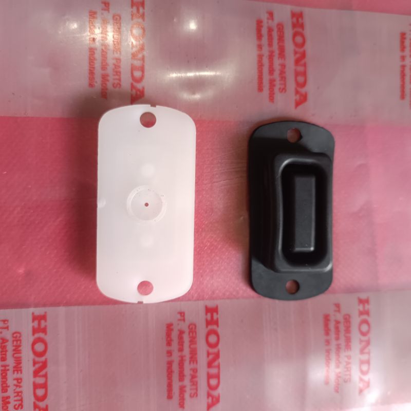 Karet sil plastik tutup cover master rem atas cakram Honda Vario 125 150 new Genio Beat led k1A