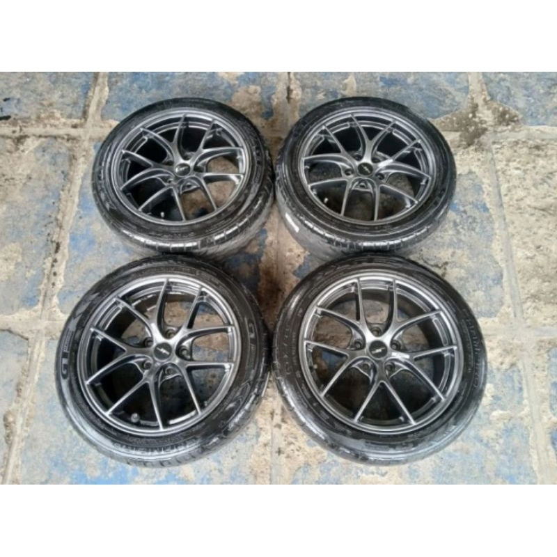 Velg Mobil Bekas Racing JF Luxury Ring 17x7,5 Pcd Lubang 5x114 ET40 Plus Ban 205 50 17 GT Radial