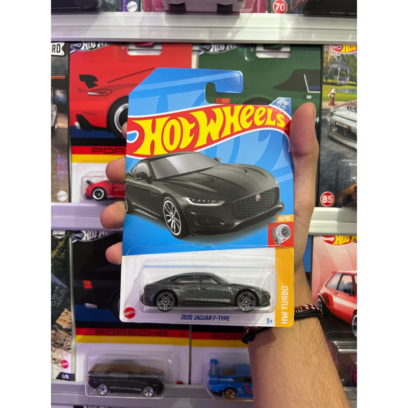 HOT WHEELS ERORR 2020 JAGUAR F-TYPE (Audi RS e-tron GT) Free Protector