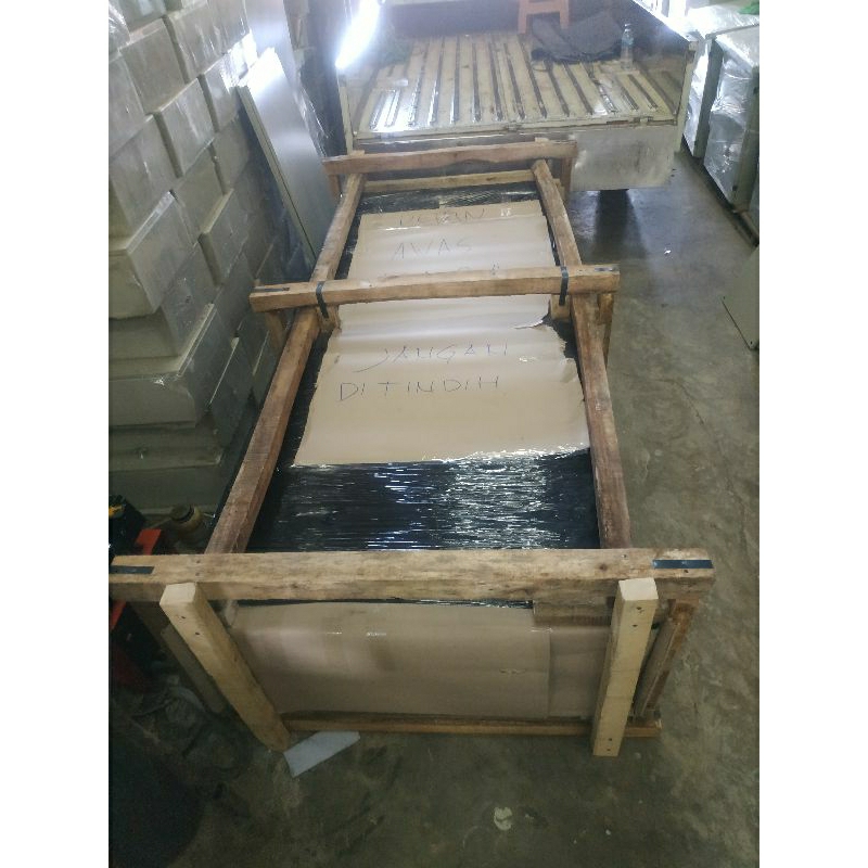 

Extra packing peti kayu palet untuk box panel