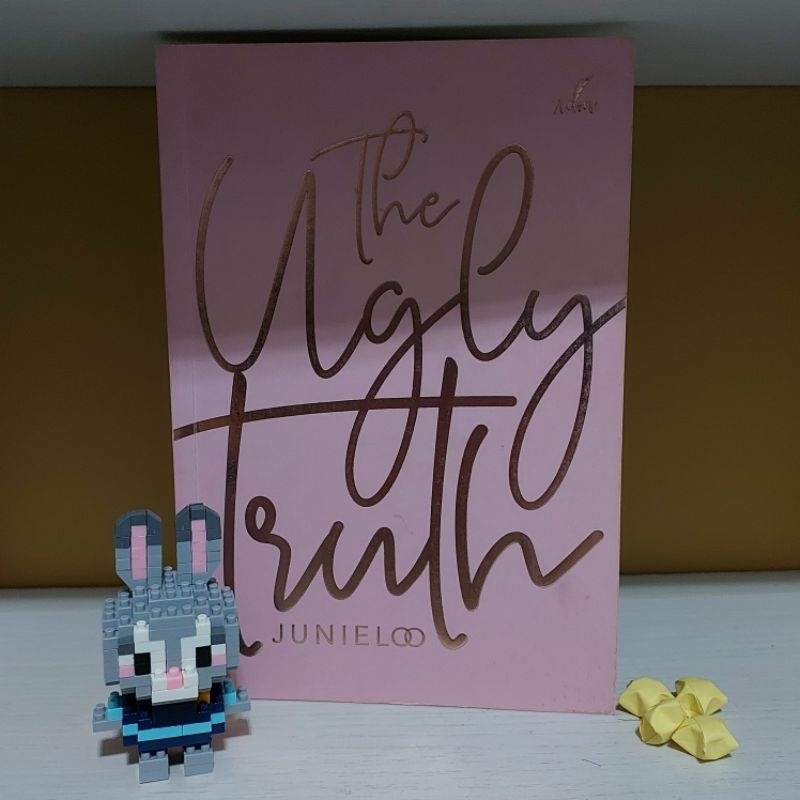 Novel Preloved "The Ugly Truth"