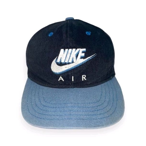 Topi Nike Air vintage
