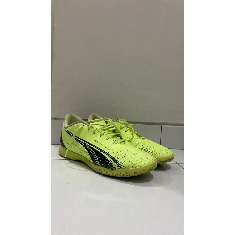 Sepatu Futsal Puma Ultra Play IT Second Mulus Indoor