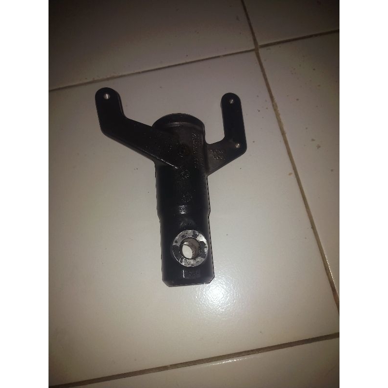 Bottom kiri USD xabre