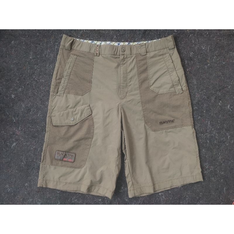 Celana Pendek Blackyak