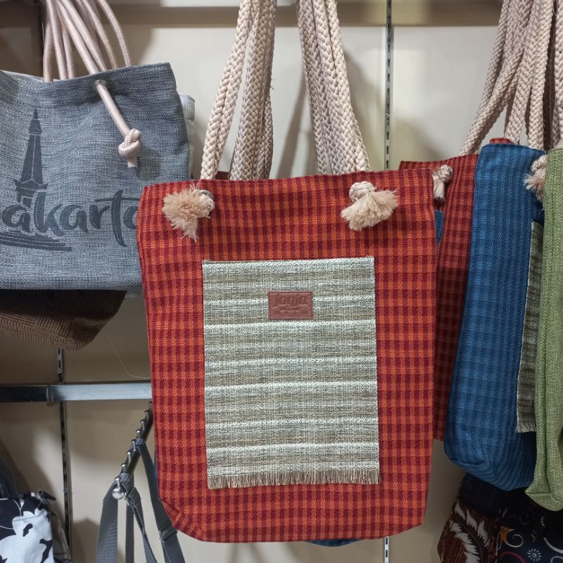 TOTEBAG KHAS MALIOBORO JOGJA || OLEH OLEH JOGJA || TOTEBAG MALIOBORO || TAS WANITA || TAS JOGJA || T