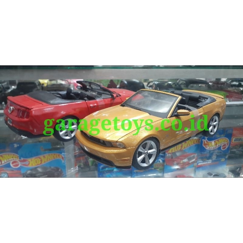 Maisto 1:18 Diecast 2010 Ford Mustang GT