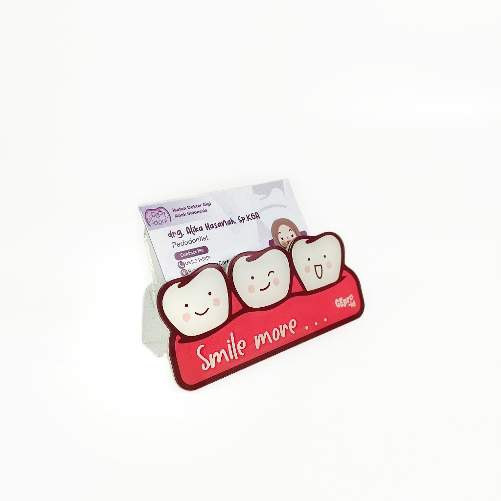 

CUSTOM | Bisa Bikin Kartu Nama Gigi Khusus Dokter Gigi Dengan Fitur Huruf Braille Business Card Display Custom for Dentist