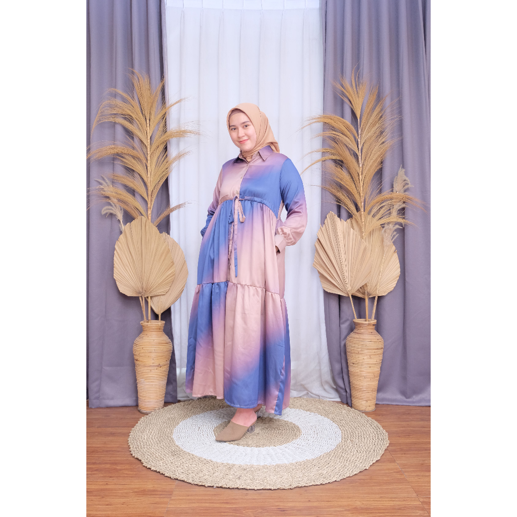 De Farah - Dee Violet Gamis - Daily
