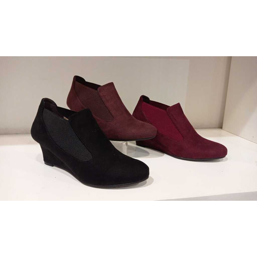 A.ANTONIO WEDGES BOOTS KARIN