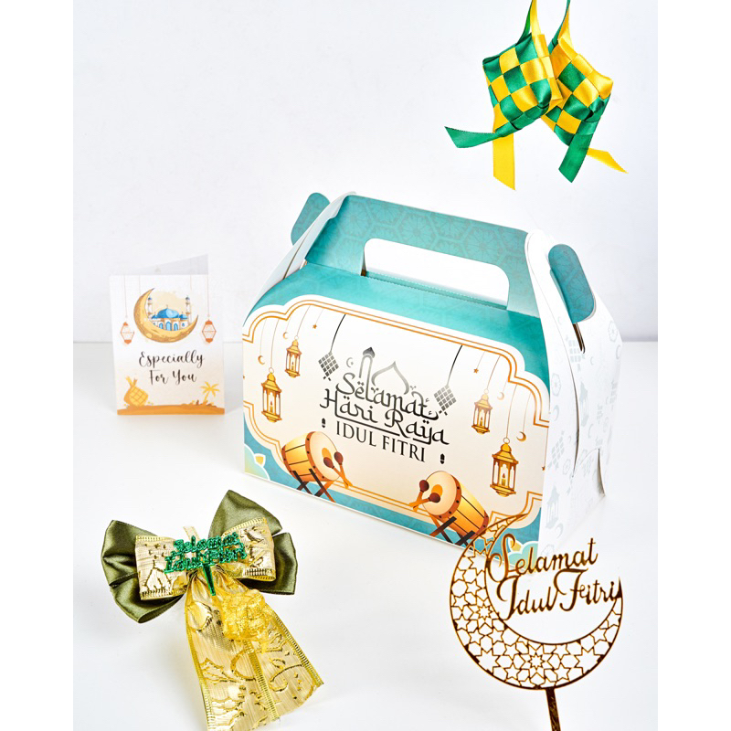 

Gable box hari raya 22x11x11cm blue , box hampers lebaran / box kue lebaran
