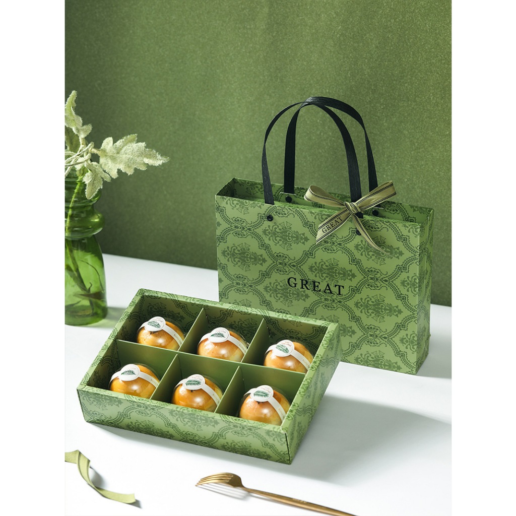 

LB-003 - Cake box green sekat 6 / kotak kue sekat tenteng hijau lebaran / lebaran idul fitri box / mooncake box / christmas box