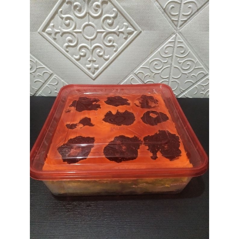 

lapis susu bangka prunes