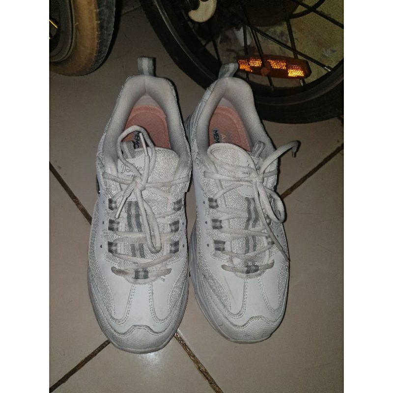 (PRELOVED SKECHERS) D'LITES 4.0 WHITE (SIZE 40)