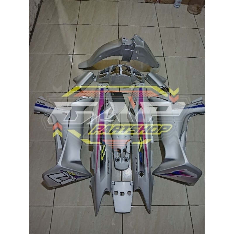 BODY HALUS FIZR CUSTOM SSTWO FULL SILVER FULLSET.