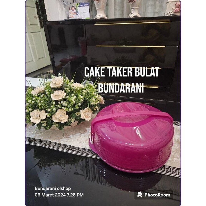 cake taker bulat ungu
