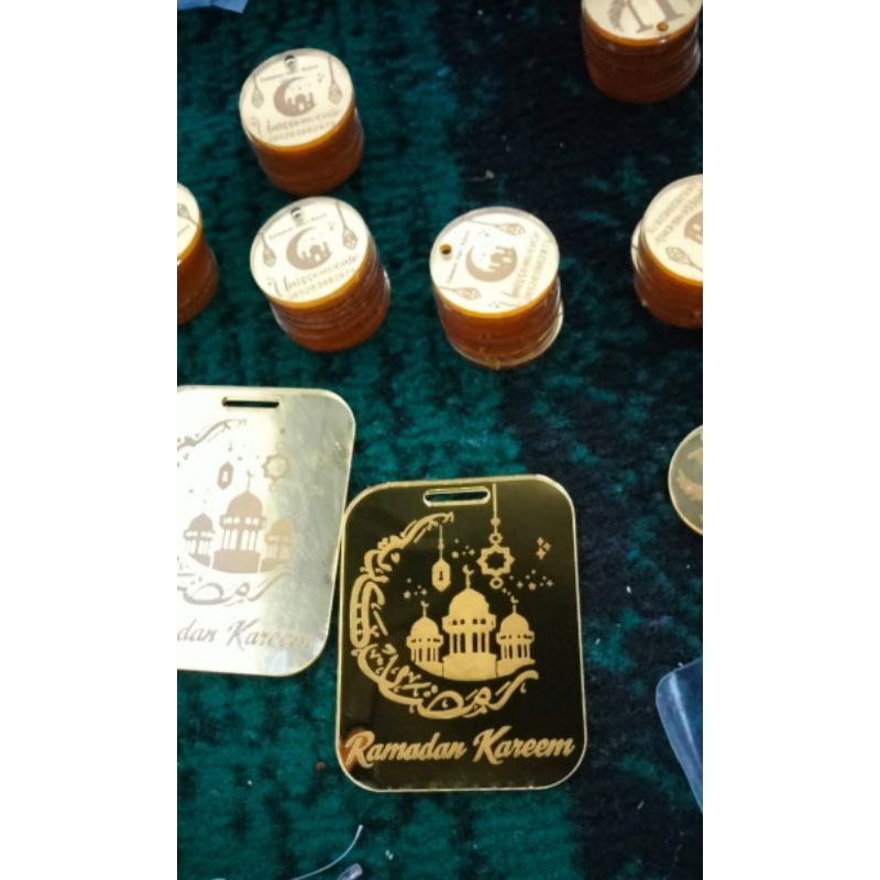

UKURAN 2cm x 3cm HANG TAG PUASA/LEBARAN, LABEL AKRILIK, LABEL ACRILIK, LABEL HIJAB, LABEL GAMIS