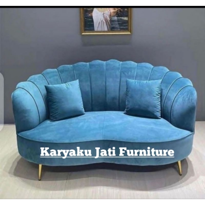 sofa kerang 2 seater minimalis kaki besi stainless gold