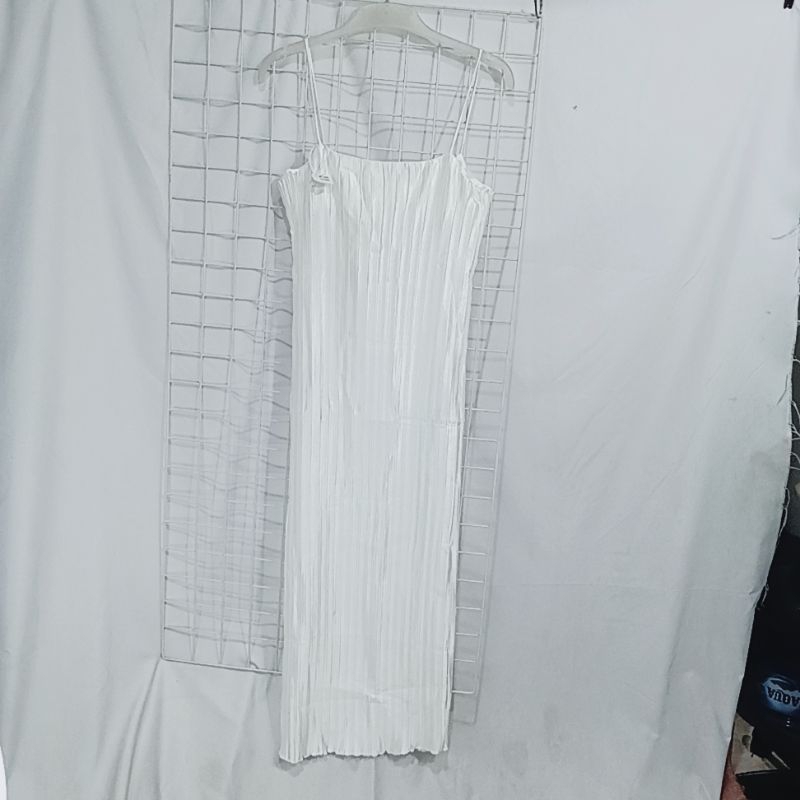 Import Bangkok White pleated Dress  NWT