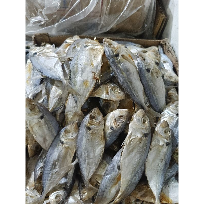 

ikan selar asin 500g/250g/100g