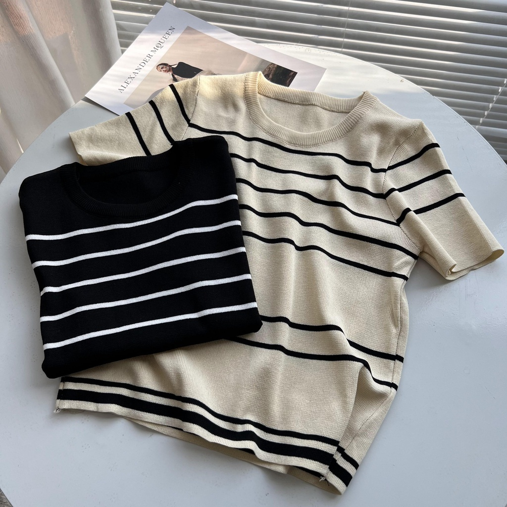 BAJU RAJUT WANITA CROP TOP MOTIF GARIS/ATASAN RAJUT WANITA KOREAN STYLE