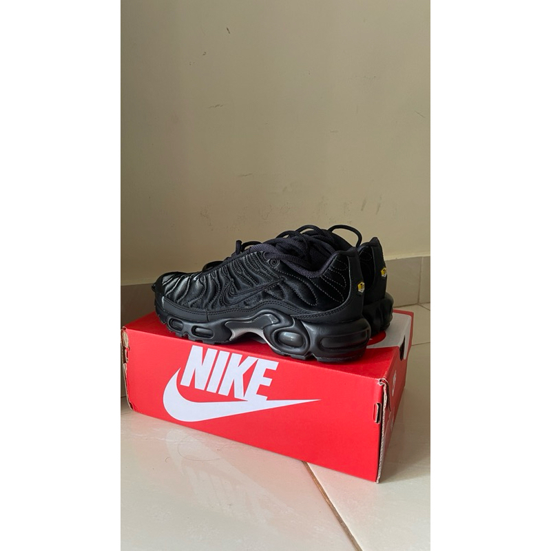 nike airmax tn plus black