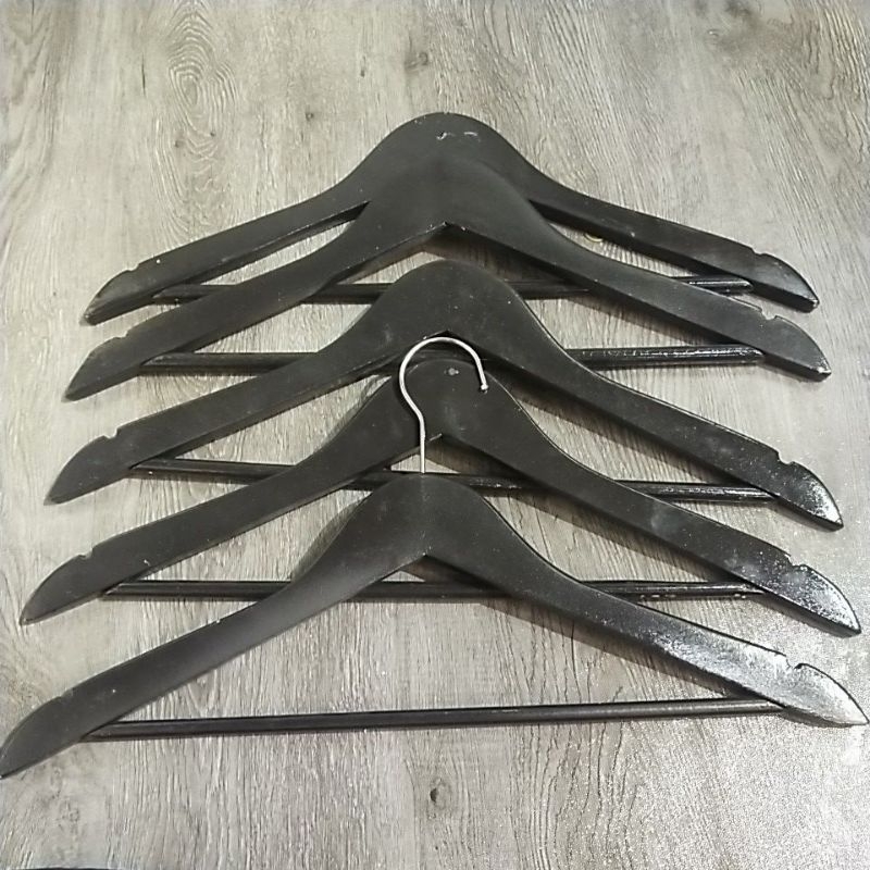hanger kayu PALANG HITAM // hanger kayu multifungsi // hanger kayu terlaris // hanger kayu stelan //