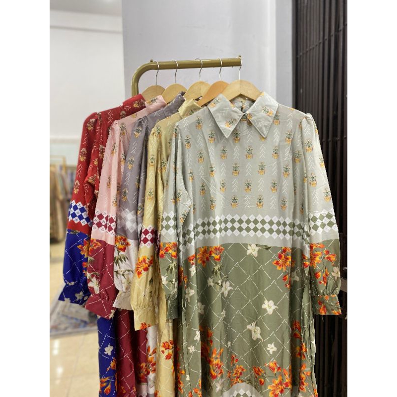 Zaleeka silk dress raya series