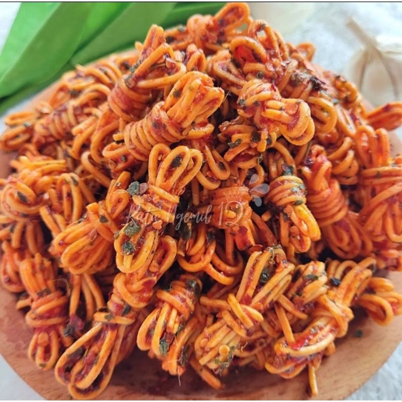 

mie gulung pedas daun jeruk 1/2kg