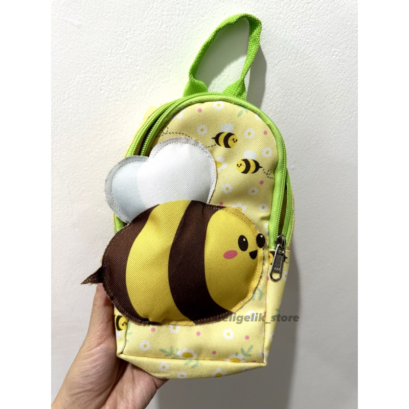 

KOTAK PENSIL POUCH BEE (SISA HAMPERS) SERBAGUNA - BARANG BARU