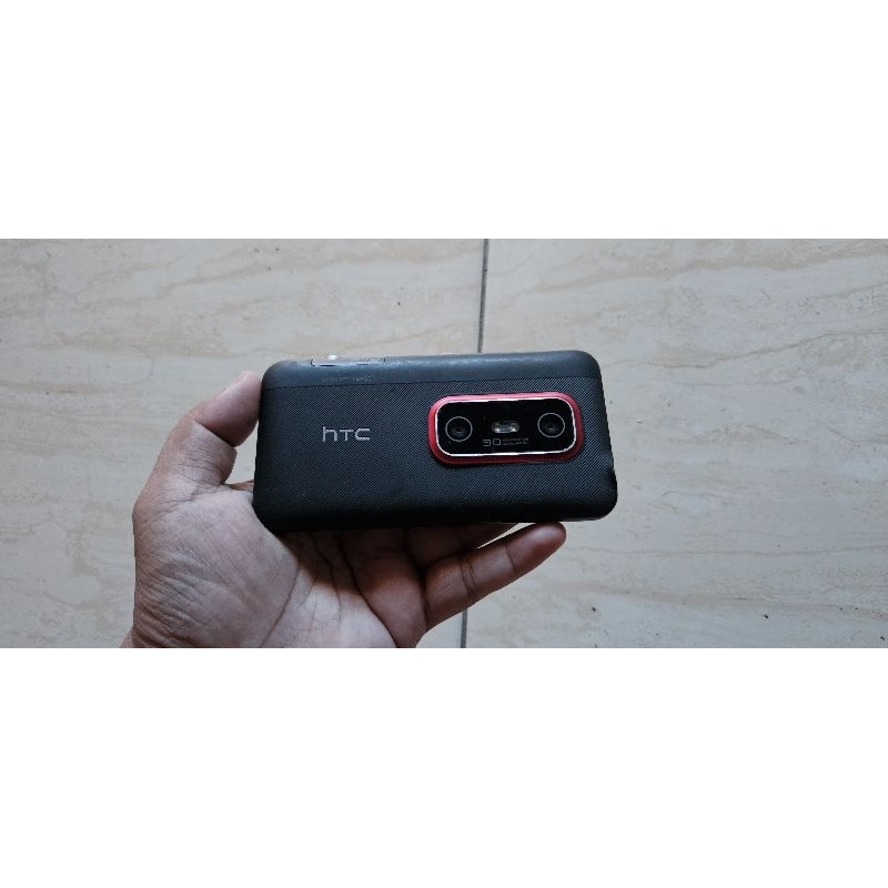 HTC EVO 3D minus bahan