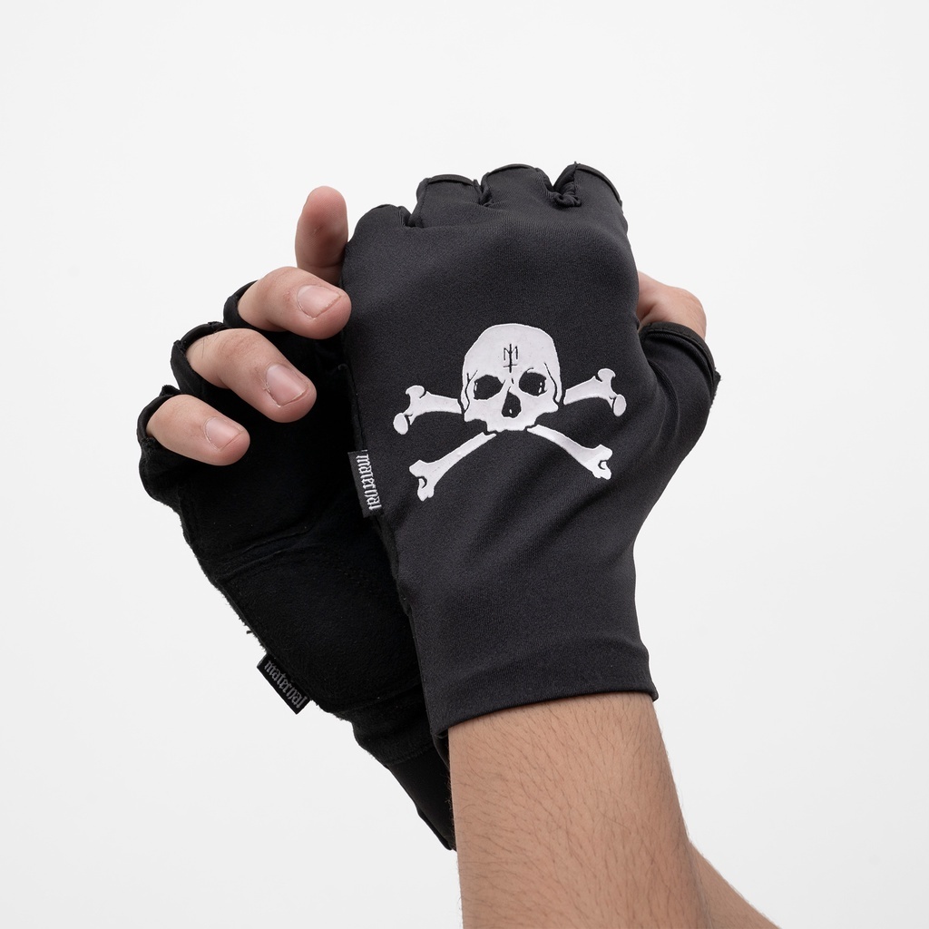 MATERNAL DISASTER CGL 6 SARUNG TANGAN