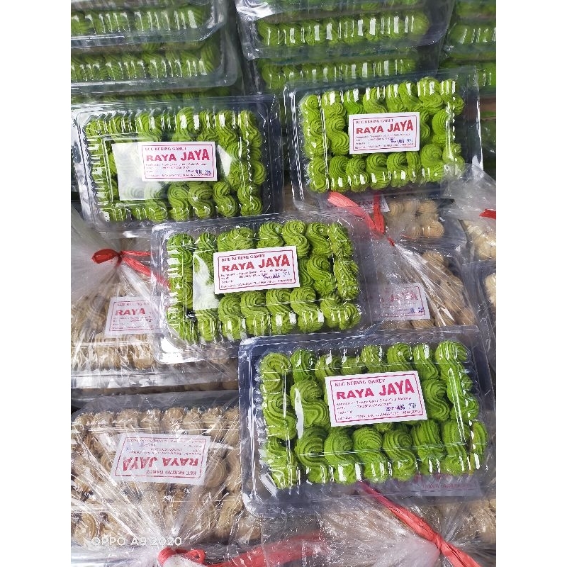 

Kue kering homemade raya jaya