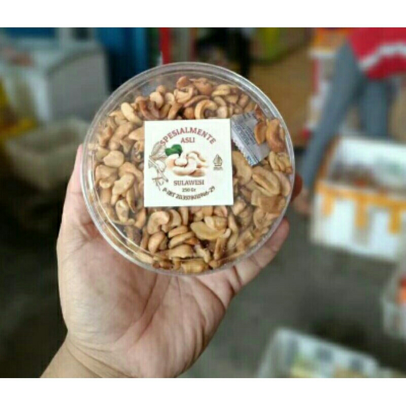 

Kacang Mede Masak Sulawesi 250gram Termurah