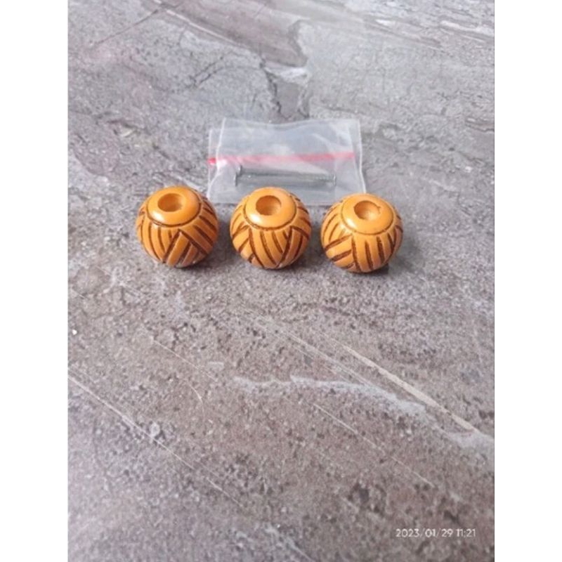 Mute Kaki Kaki Sangkar Burung