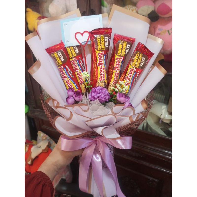 

buket valentine, buketuang, buketsnack, buketcantik, buketmuran, hampers