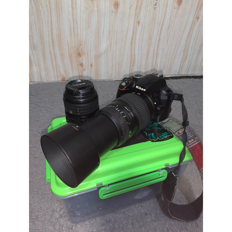 NIKON D3300 + LENSA KIT + LENSA TELE 70-300mm