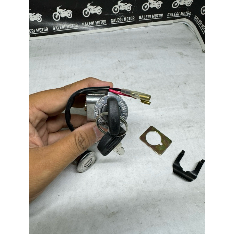 kunci kontak set karisma kunci kontak depan belakang karisma kunco kontak depan dan jok karisma