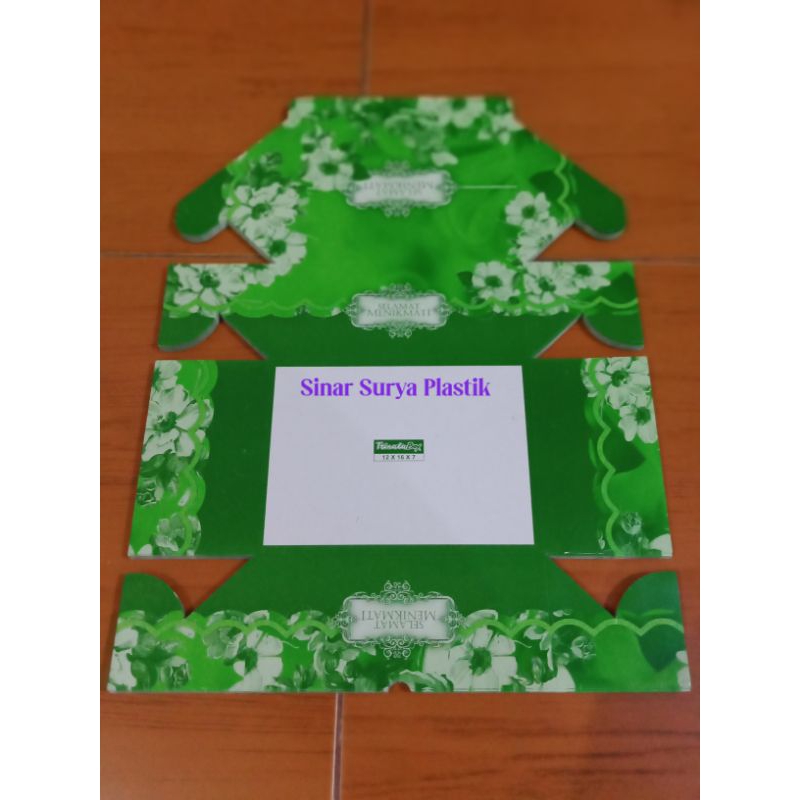 

Dus Box Kue 12 x 16 dan 12 x 14 Harga Per 10 Lembar/Ukuran