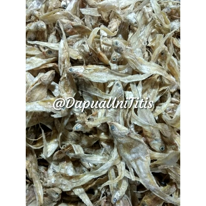 

Maco Kase Bulu Ayam Tawar PREMIUM / ikan asin - Berat 1kg