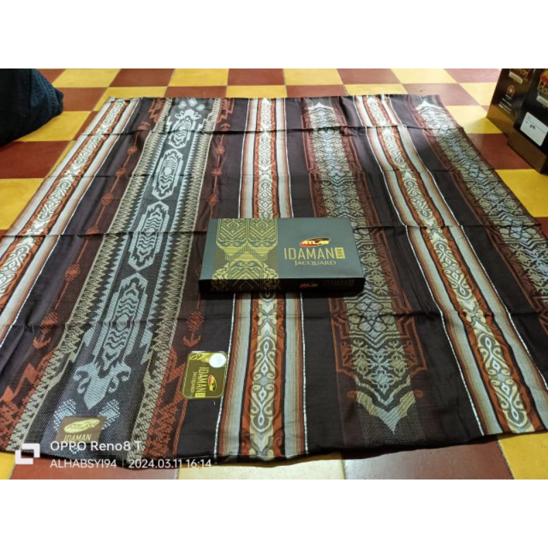 Sarung Atlas Idaman jacquard 590