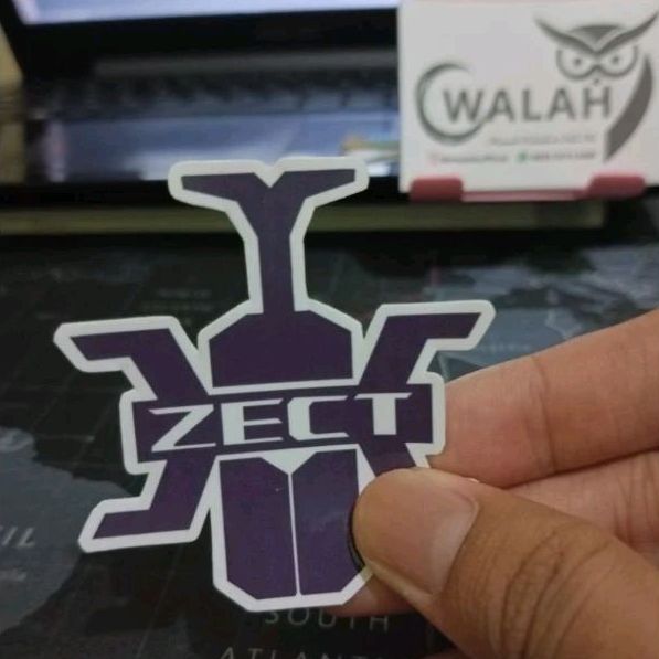 

[Owalah 09] Sticker Logo Kamen Rider Kabuto | Hitam Polos