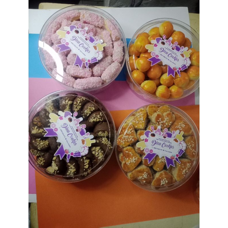 

kue kering lebaran cemilan kue kacang jadul nastar ORI choco almond donat mini triple choco strowberi cheese coconut kastengel keju Monde susu