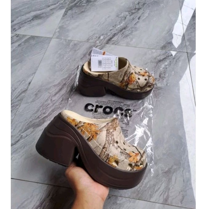 Crocs Siren motif / Sandal wanita crocs siren motif / Crocs siren