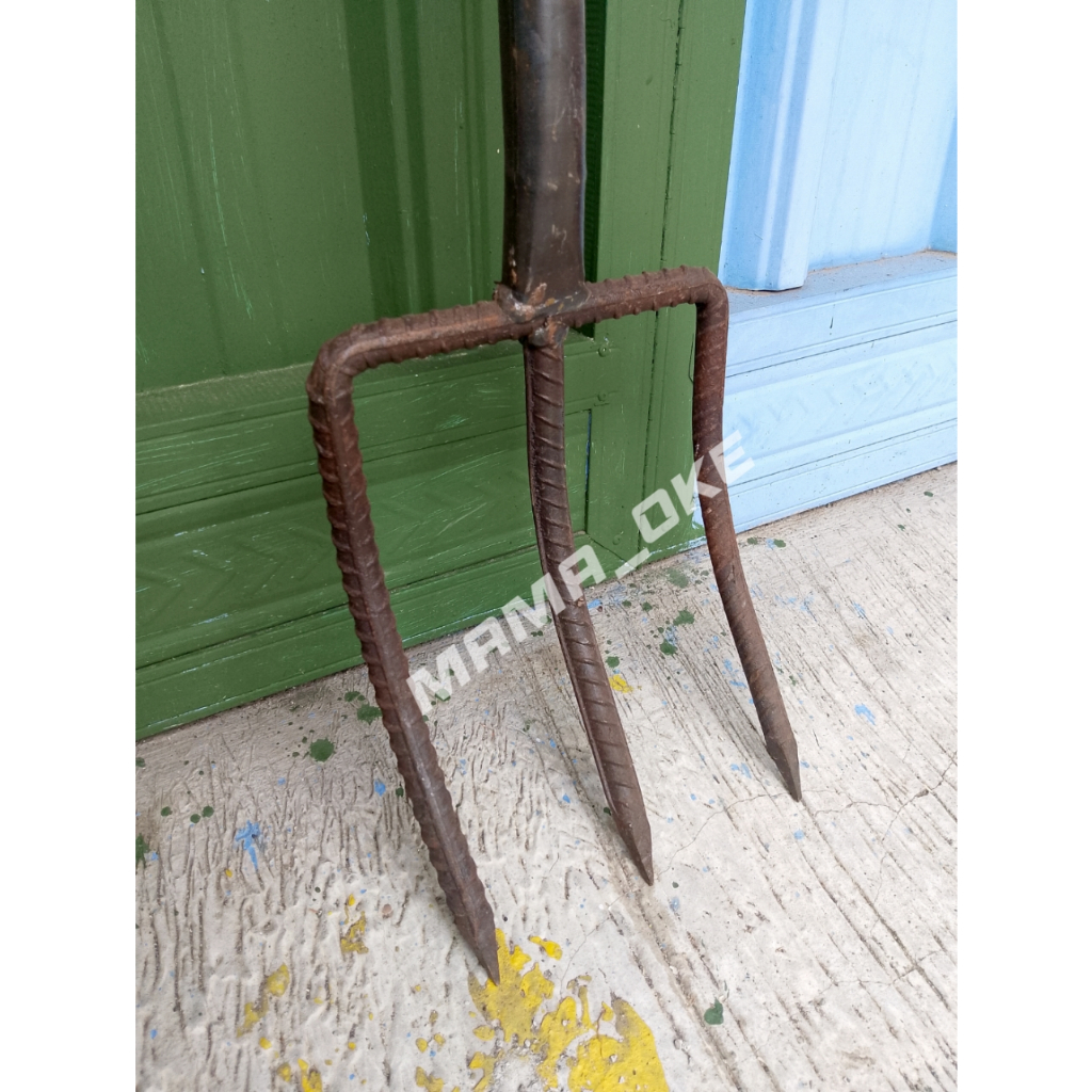 Garpu Tanah Baja Ulir / Garpu Injak