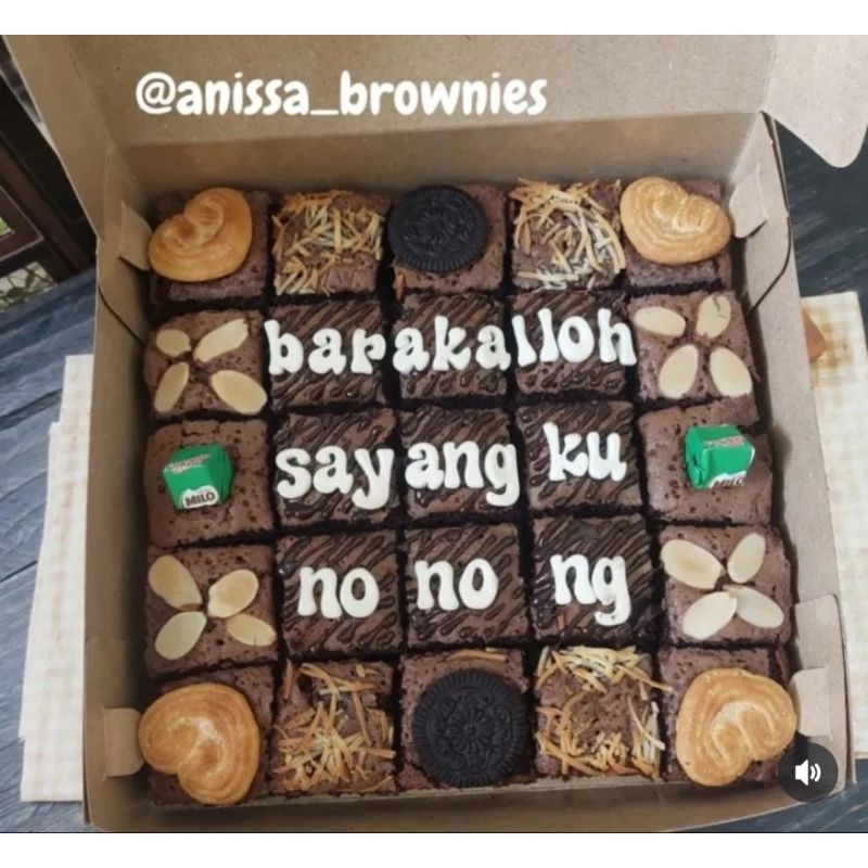 

Brownies Skat Fudge Custom Kata2 20x20 | Bisa Kirim luar kota