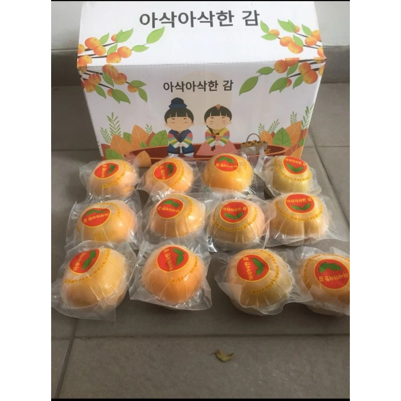 

buah persimmon/kesemek import korea 1 dus