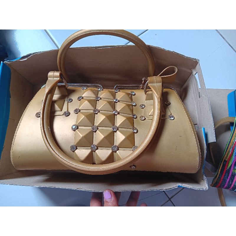 tas preloved ada tali panjang