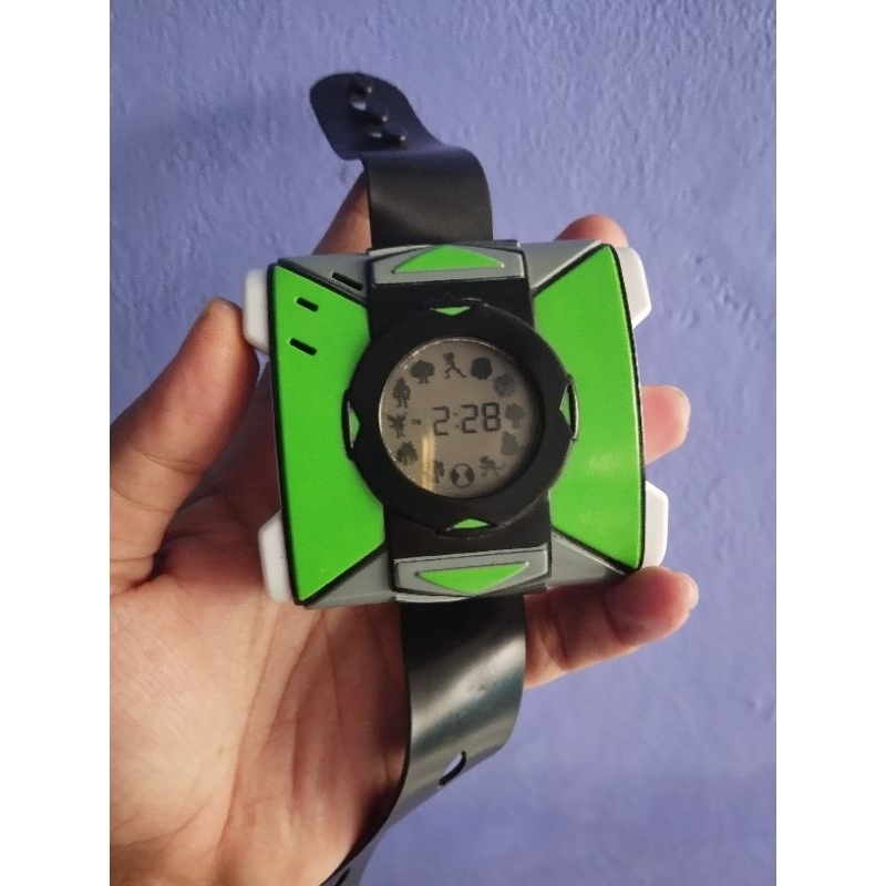 ben10 omnitrix omniverse original
