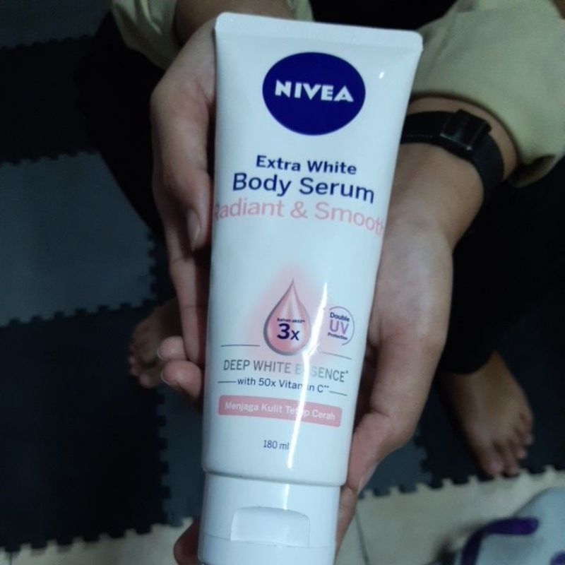 nivea extra white body serum